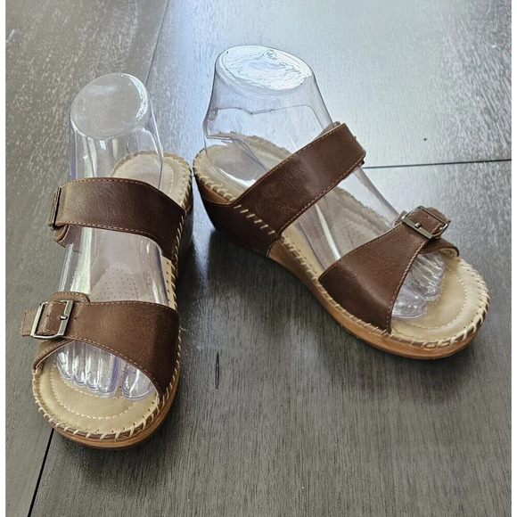 Lady Godiva Brown Open-Toe Strappy Stitch Wedge Sandals Size 10 Comfort Slip On - Picture 1 of 8